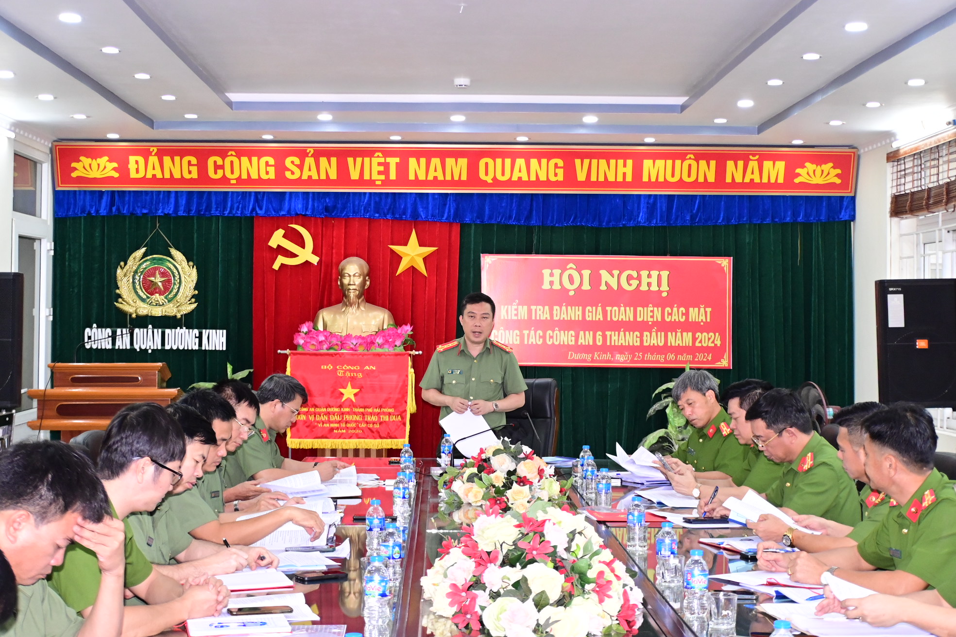 Kiểm tra toàn diện các mặt công tác 6 tháng đầu năm 2024 tại Công an quận Dương Kinh